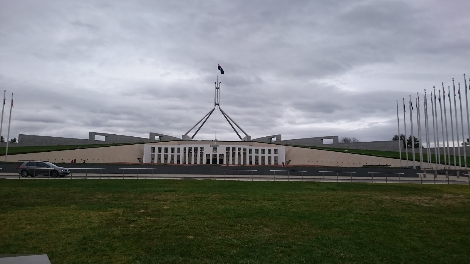 Canberra &ndash; Kh&uacute;c giao m&ugrave;a