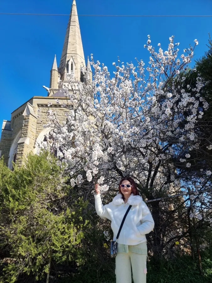 item image 438 album của tour Chùa phật ngọc Bendigo và hoa